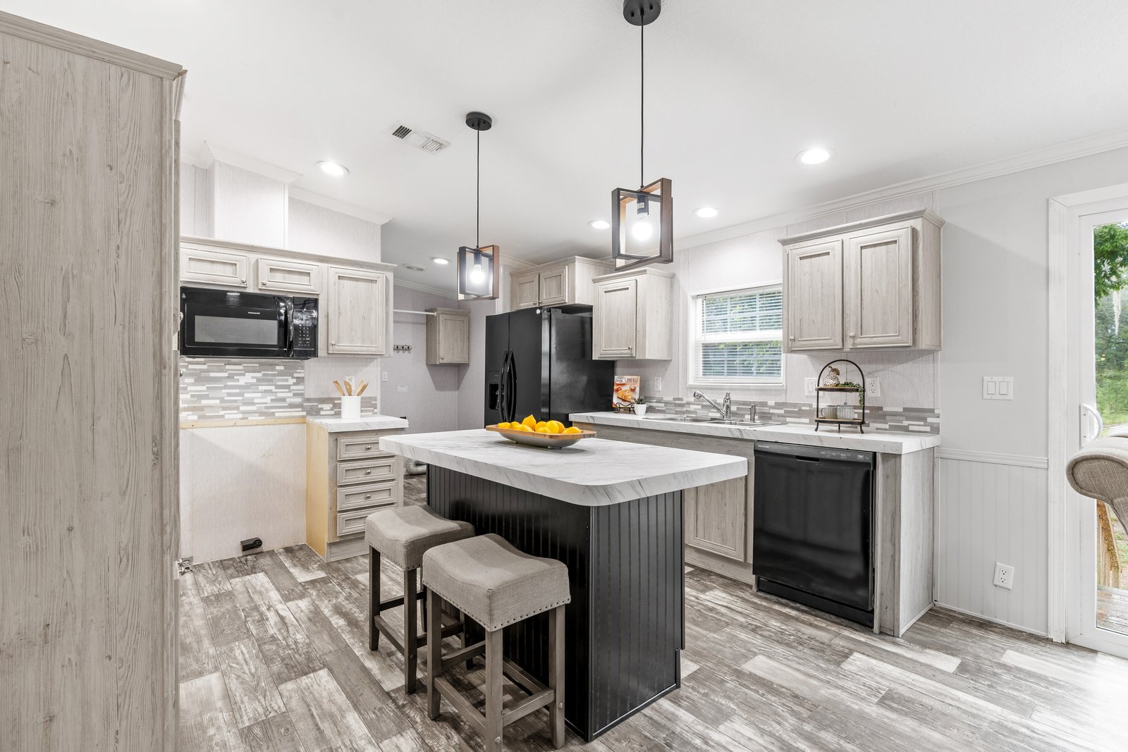 6758 Gilda Court Kitchen