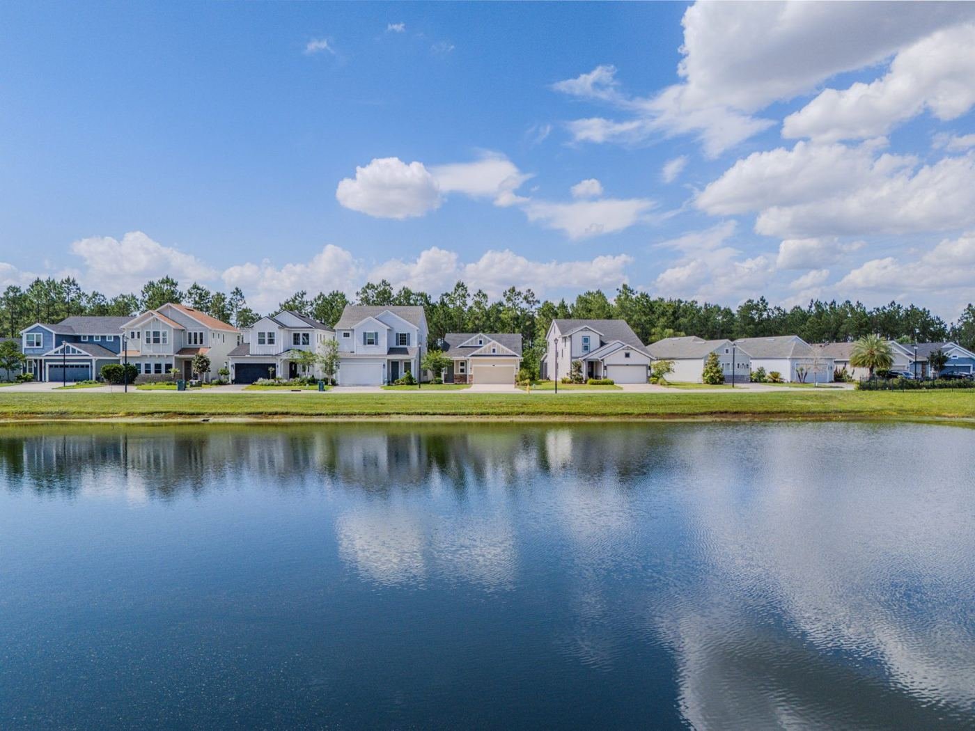 Community park and coastal landscape in Middleburg